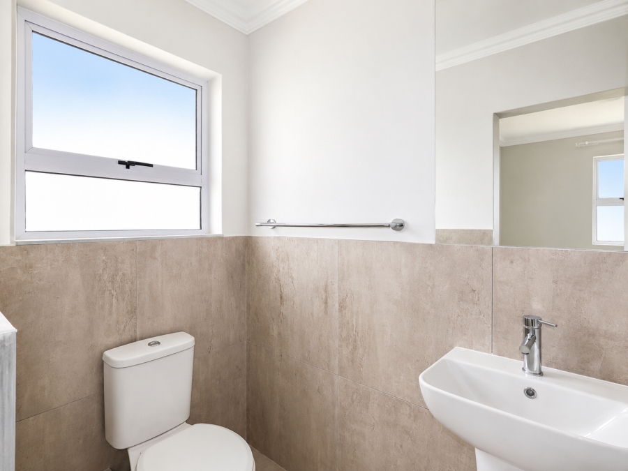 To Let 3 Bedroom Property for Rent in Sunningdale Western Cape